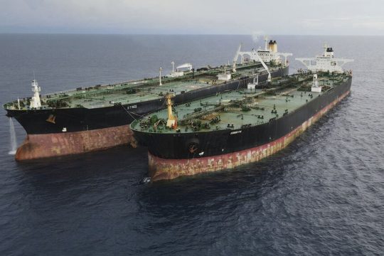 tanker petrelaiofora